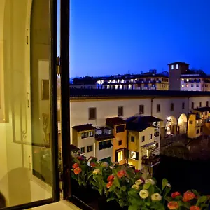  Apartment Ponte Vecchio Amazing View