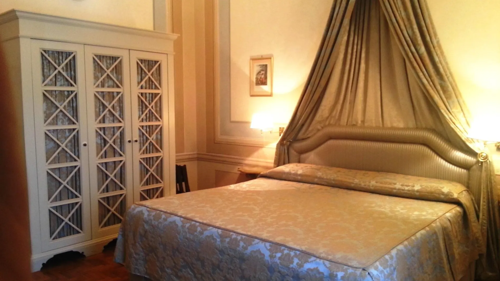 Palazzo Niccolini Al Duomo Residenza D'Epoca Hotel Florence 3*,