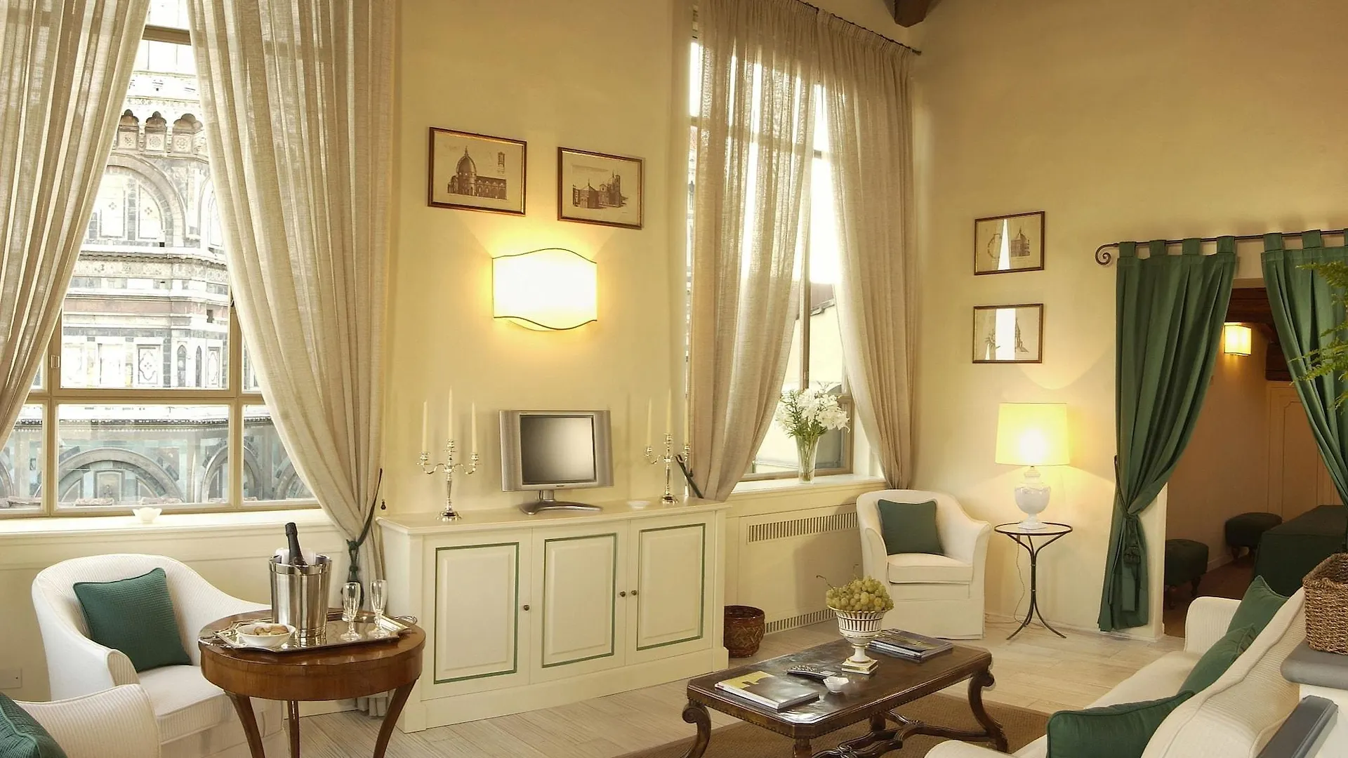 Palazzo Niccolini Al Duomo Residenza D'Epoca Hotel Florence 3*,